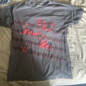 Marvel comics Deadpool shirt size large color grey and red